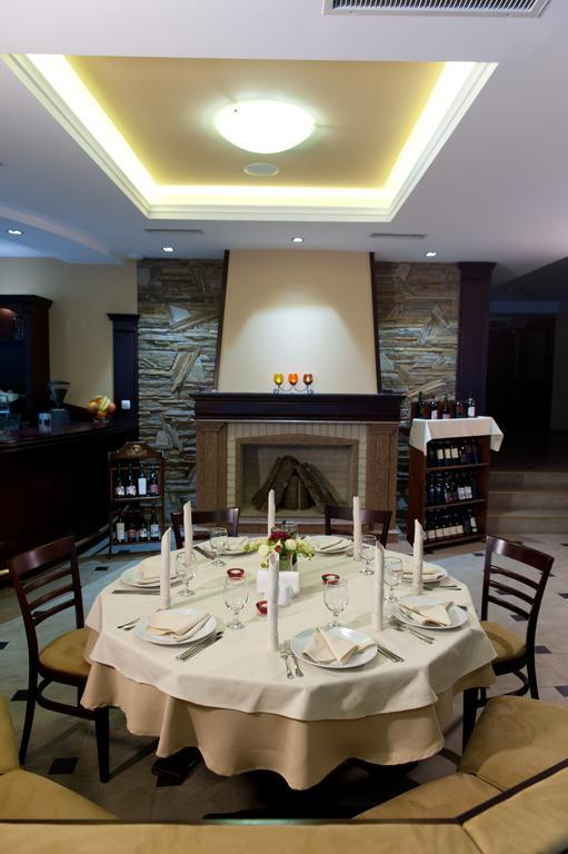 Hotel Astrea Хисаря Экстерьер фото