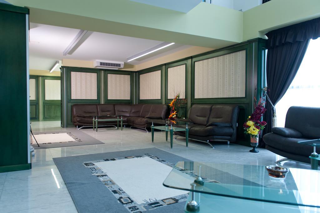 Hotel Astrea Хисаря Экстерьер фото