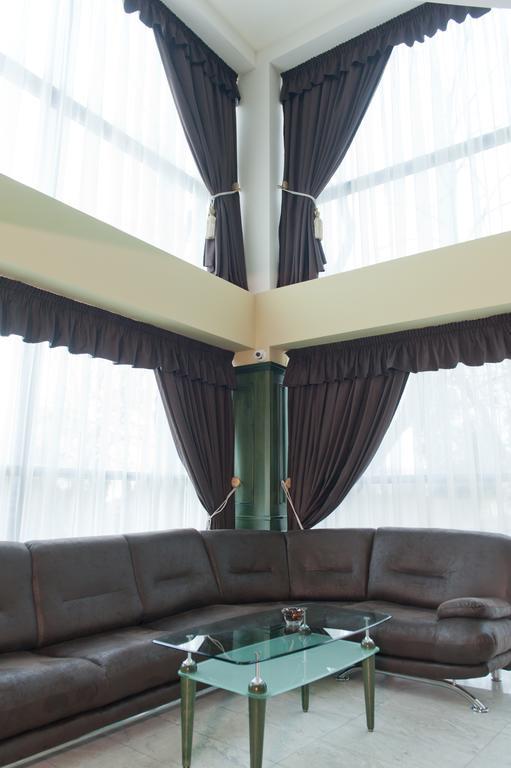 Hotel Astrea Хисаря Экстерьер фото