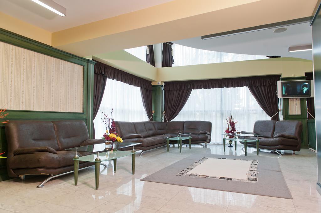 Hotel Astrea Хисаря Экстерьер фото