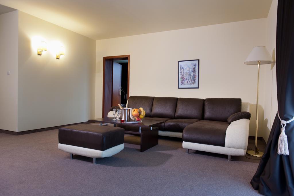 Hotel Astrea Хисаря Номер фото