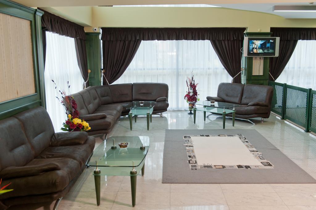 Hotel Astrea Хисаря Экстерьер фото